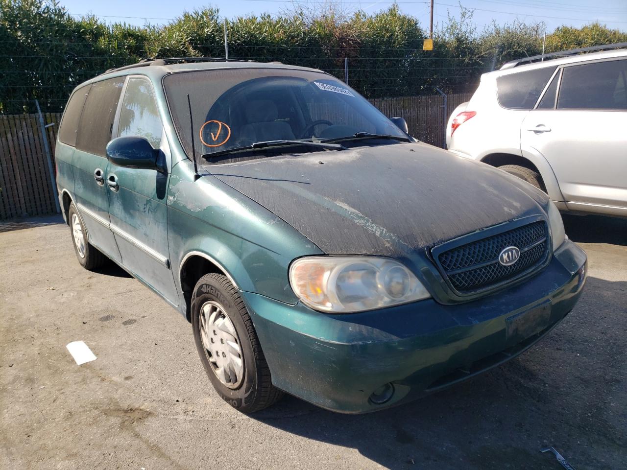 KIA SEDONA EX 2004 with VIN KNDUP131X46505537 - Photo from auction