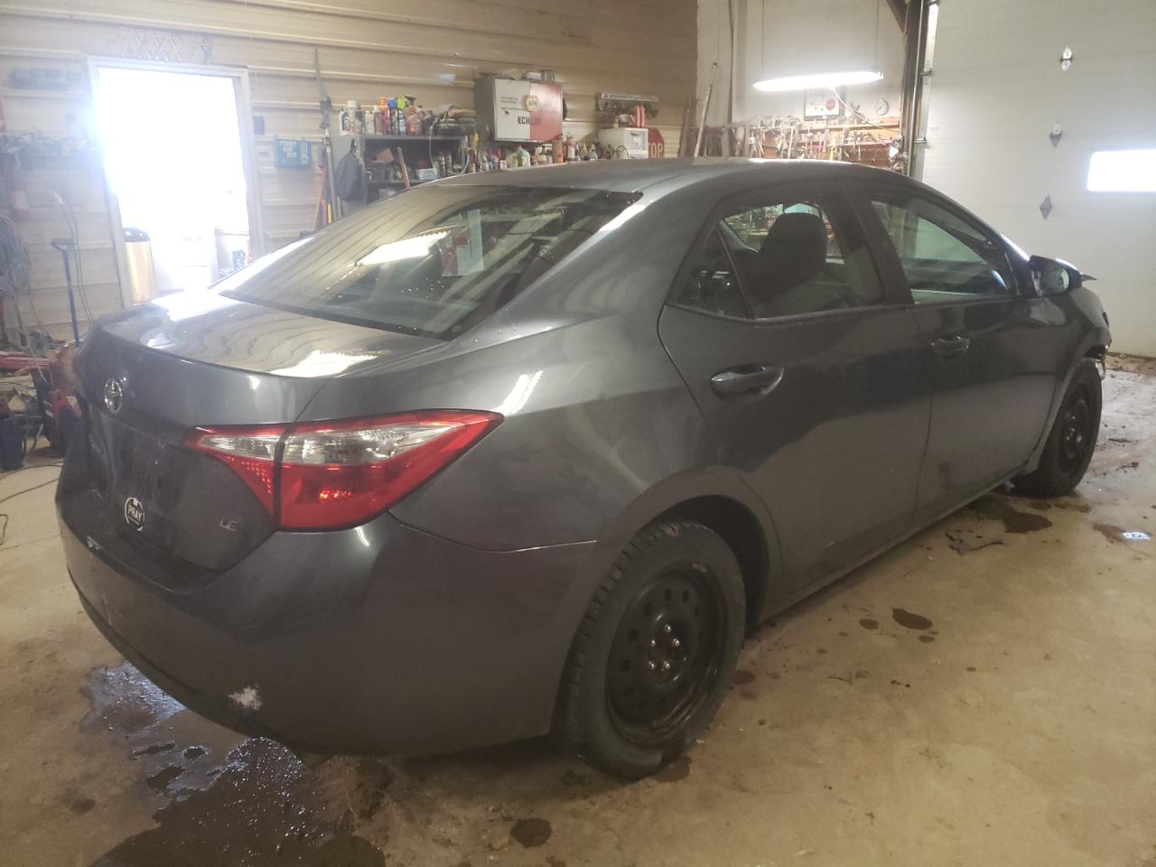 Photo 4 from auction – 2015 TOYOTA COROLLA L with VIN 5YFBURHE7FP209137