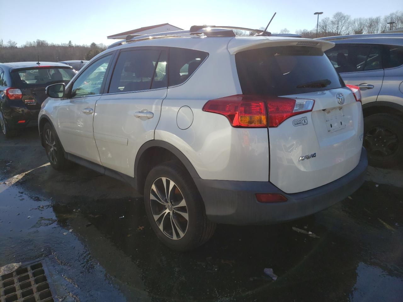 Photo 3 from auction – 2015 TOYOTA RAV4 LIMIT with VIN 2T3DFREV6FW281038