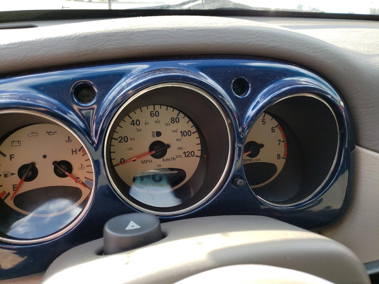 Photo 8 from auction – 2001 CHRYSLER PT CRUISER with VIN 3C8FY4BB01T637370