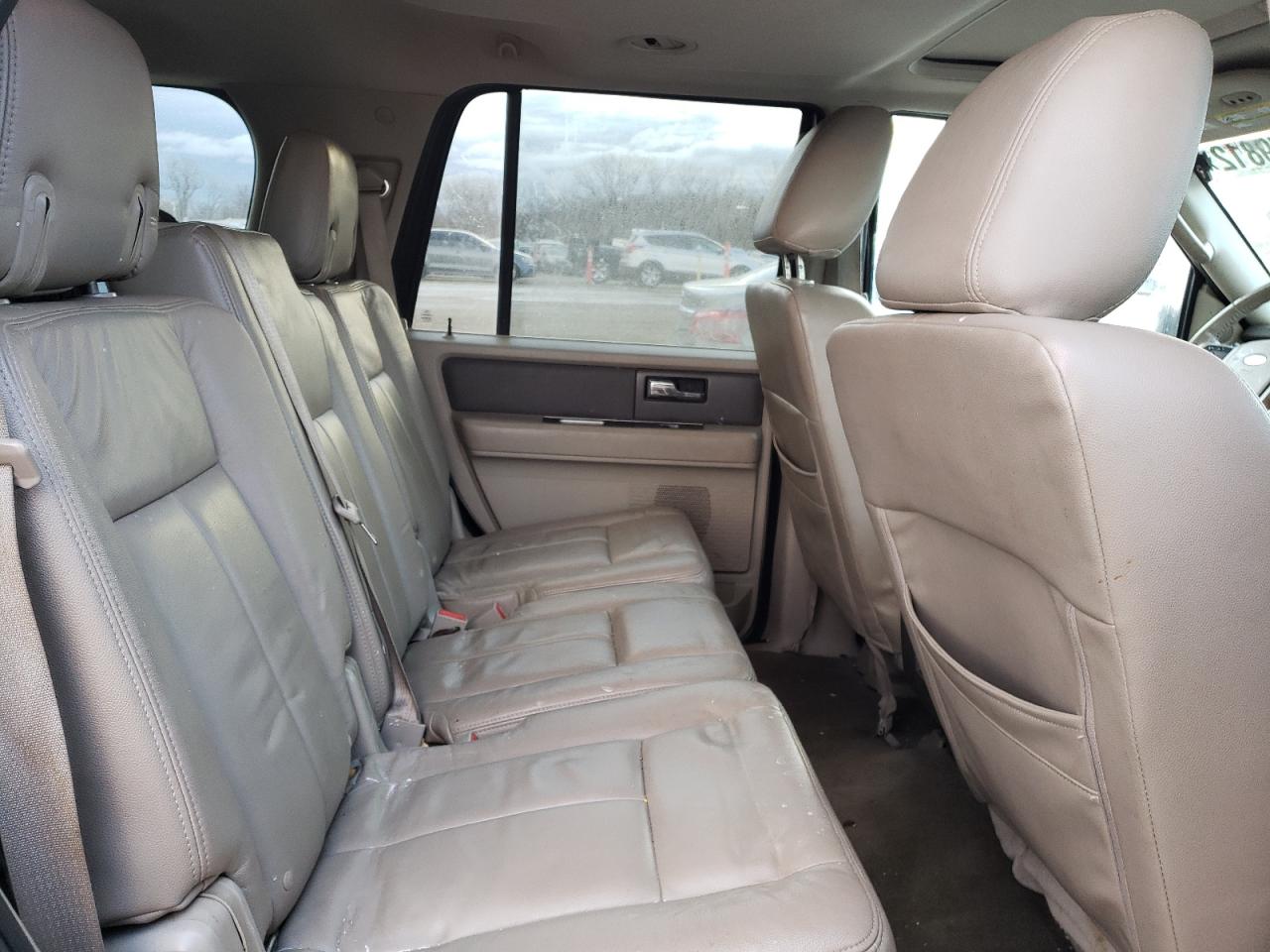Photo 6 from auction – 2011 FORD EXPEDITION with VIN 1FMJU1J56BEF15644
