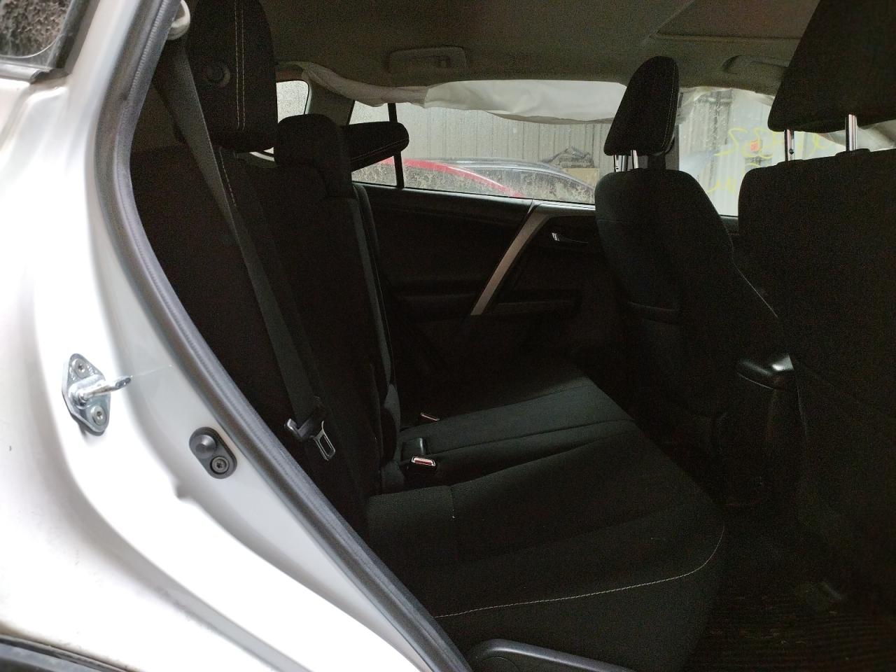 Photo 6 from auction – 2018 TOYOTA RAV4 ADVEN with VIN 2T3RFREV8JW744814