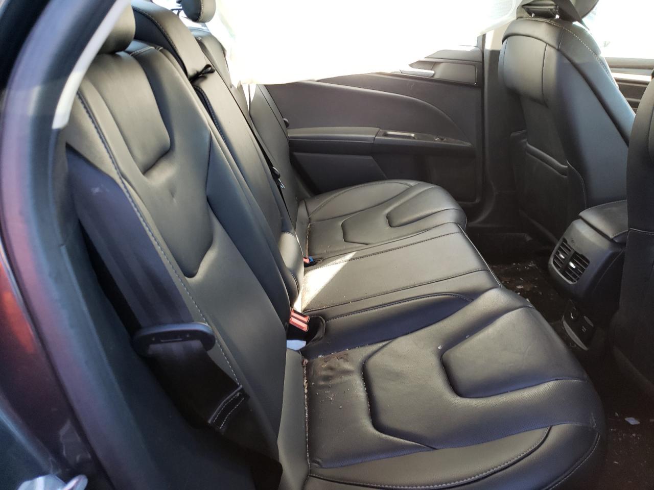 Photo 6 from auction – 2017 FORD FUSION TIT with VIN 3FA6P0RU4HR377802