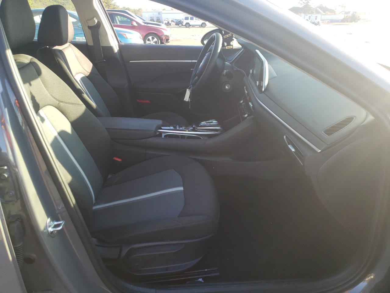 Photo 19 from auction – 2021 HYUNDAI SONATA SE with VIN 5NPEG4JA2MH086730