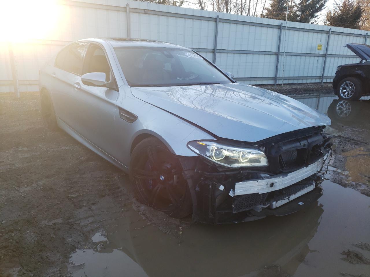 BMW M5 2015 with VIN WBSFV9C56FD594644 - Photo from auction