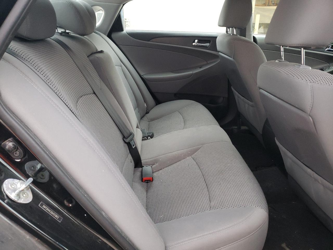 Photo 6 from auction – 2013 HYUNDAI SONATA GLS with VIN 5NPEB4AC0DH510812