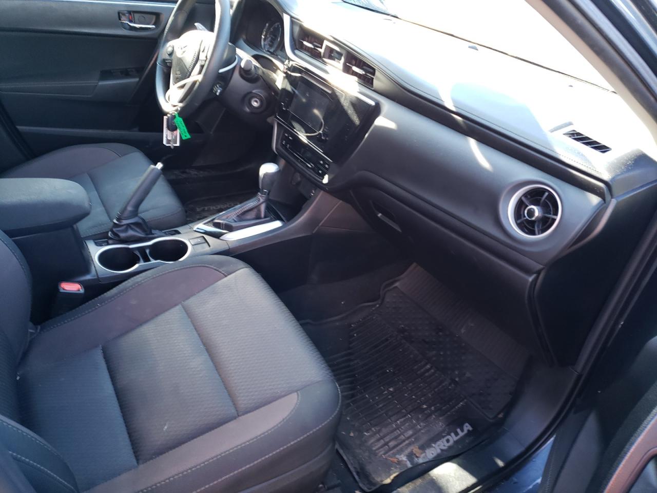 Photo 5 from auction – 2019 TOYOTA COROLLA L with VIN 2T1BURHE1KC206762