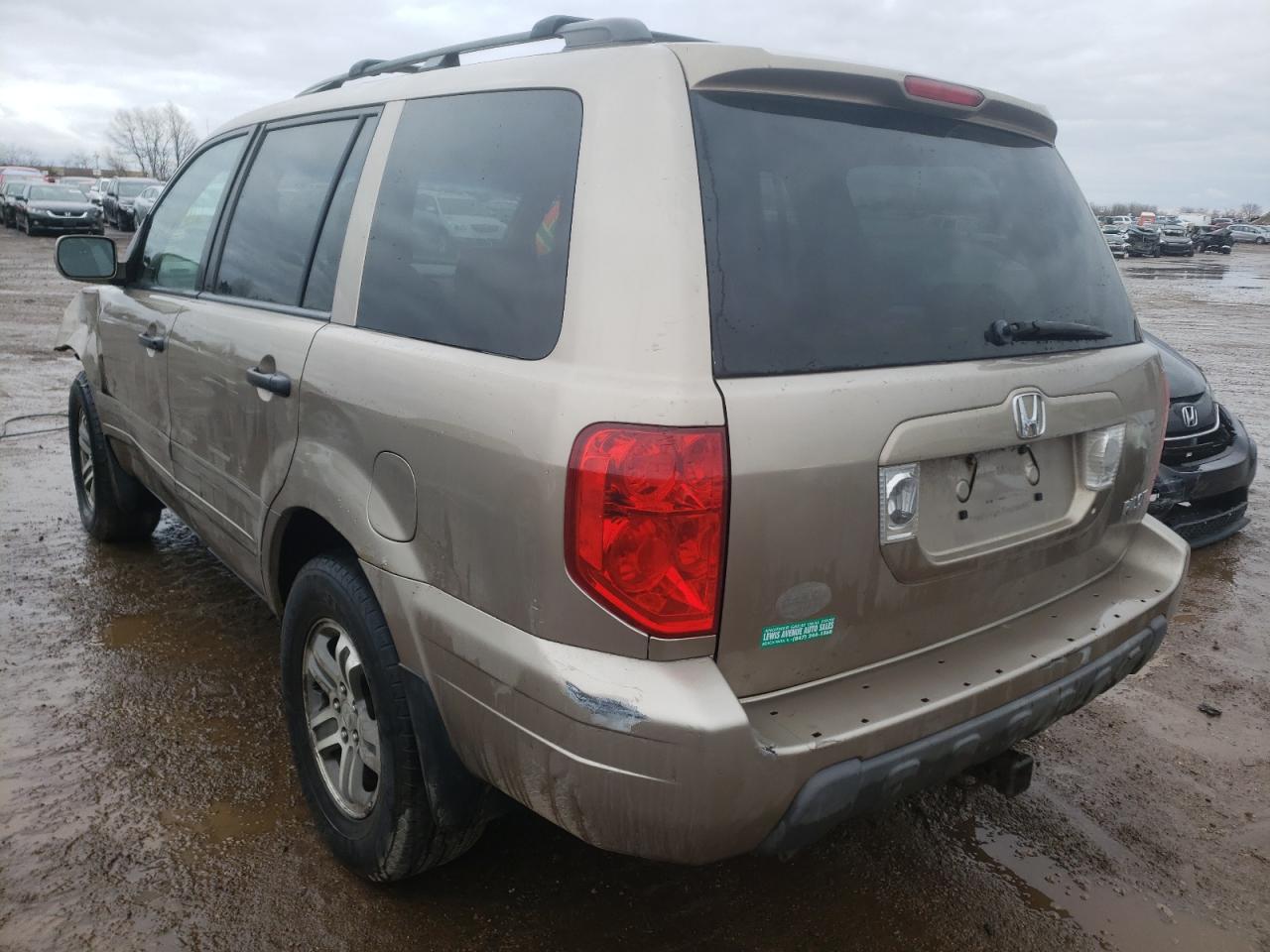 Photo 3 from auction – 2004 HONDA PILOT EXL with VIN 2HKYF18674H610924