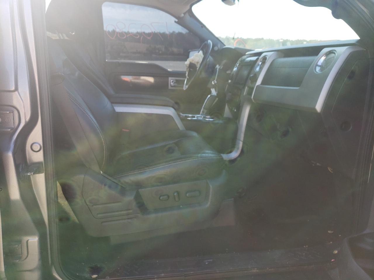 Photo 5 from auction – 2010 FORD F150 SUPER with VIN 1FTFW1EV5AFC33566
