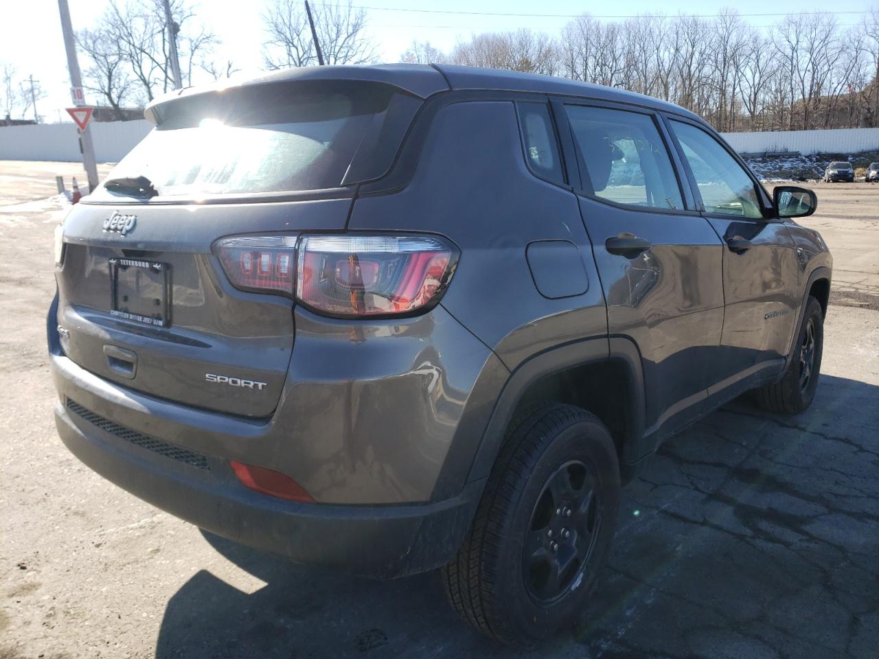 Photo 4 from auction – 2018 JEEP COMPASS SP with VIN 3C4NJDAB6JT210049
