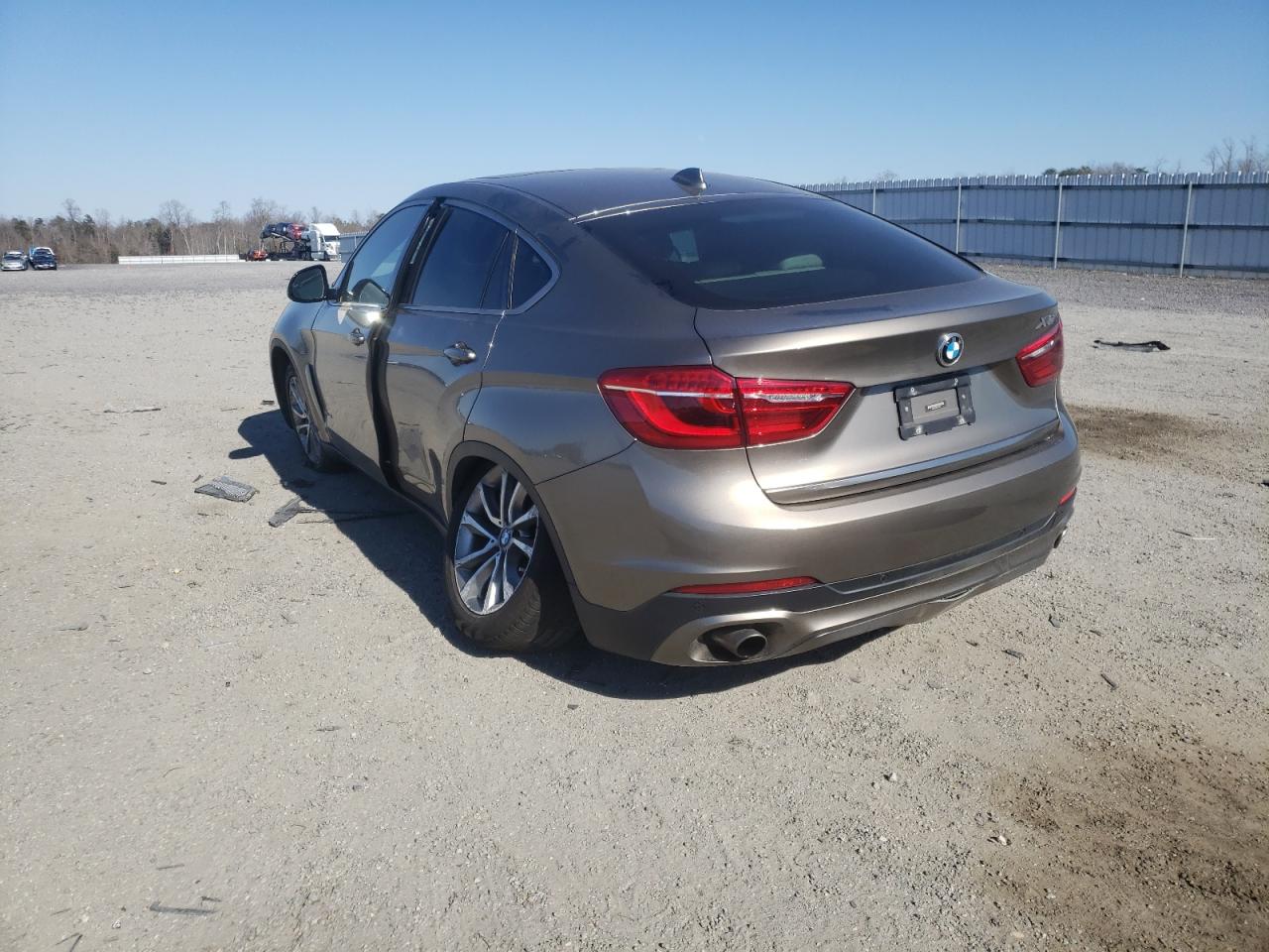 Photo 3 from auction – 2017 BMW X6 XDRIVE3 with VIN 5UXKU2C35H0X47862