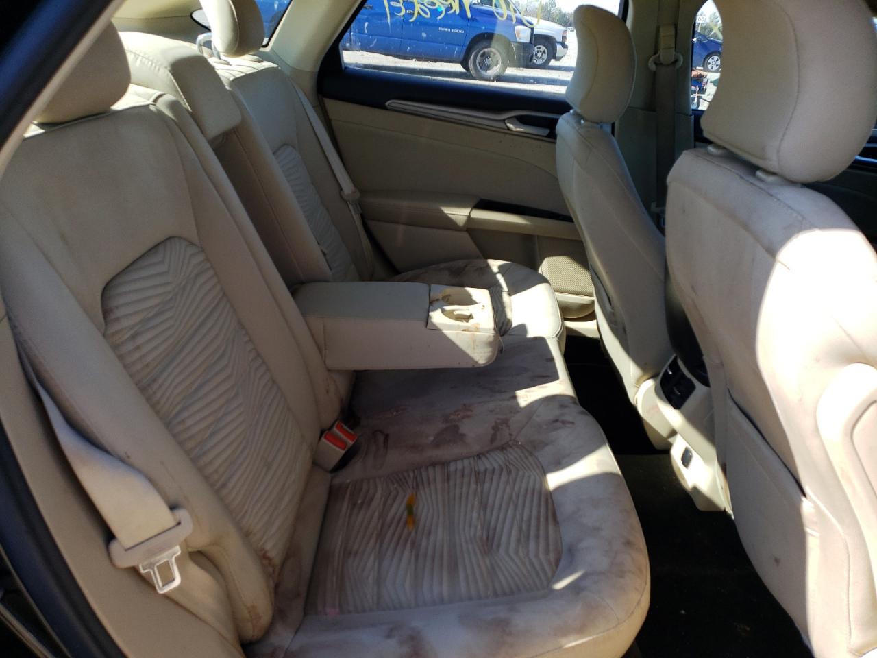 Photo 6 from auction – 2016 FORD FUSION SE with VIN 3FA6P0H71GR283905