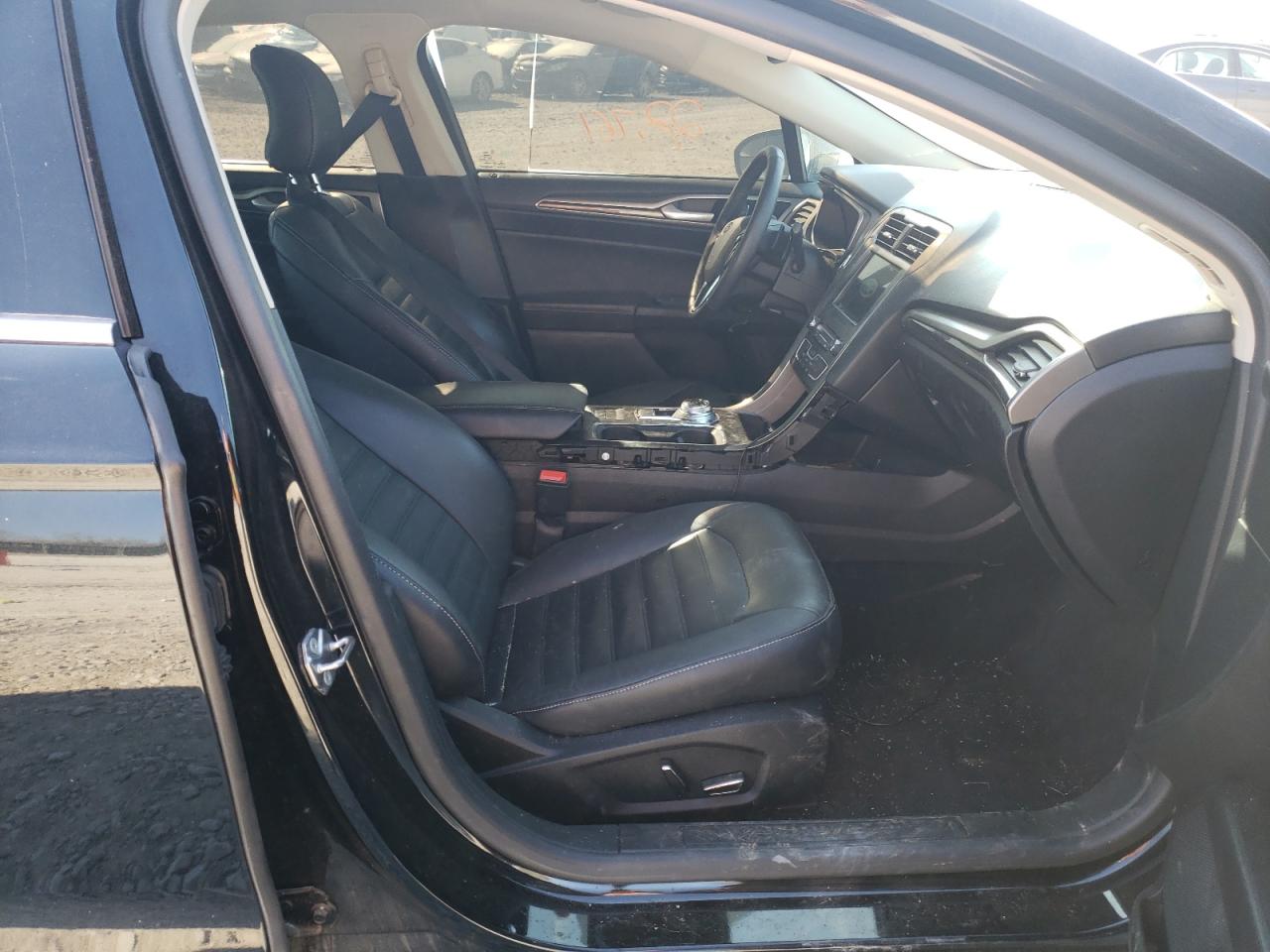 Photo 5 from auction – 2018 FORD FUSION SE with VIN 3FA6P0HD9JR193396