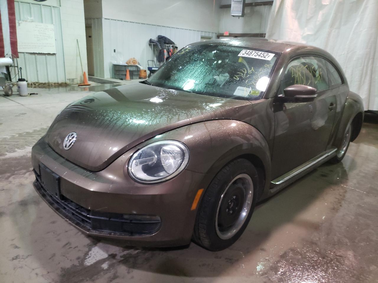 صورة رقم 2 من المزاد - 2012 VOLKSWAGEN BEETLE مع VIN 3VWJP7AT2CM640131