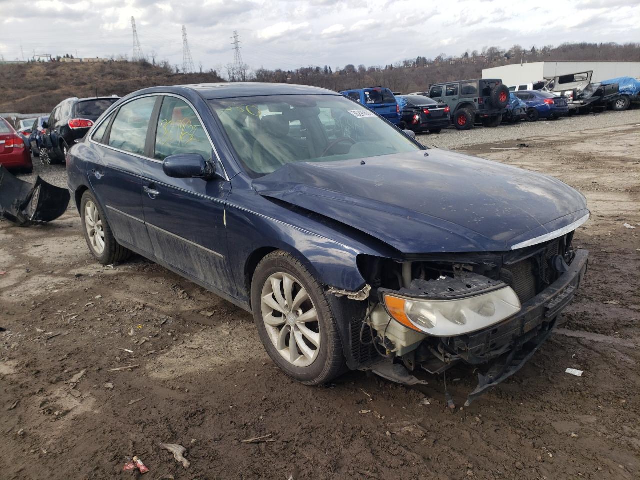 HYUNDAI AZERA SE 2007 with VIN KMHFC46F57A203289 - Photo from auction
