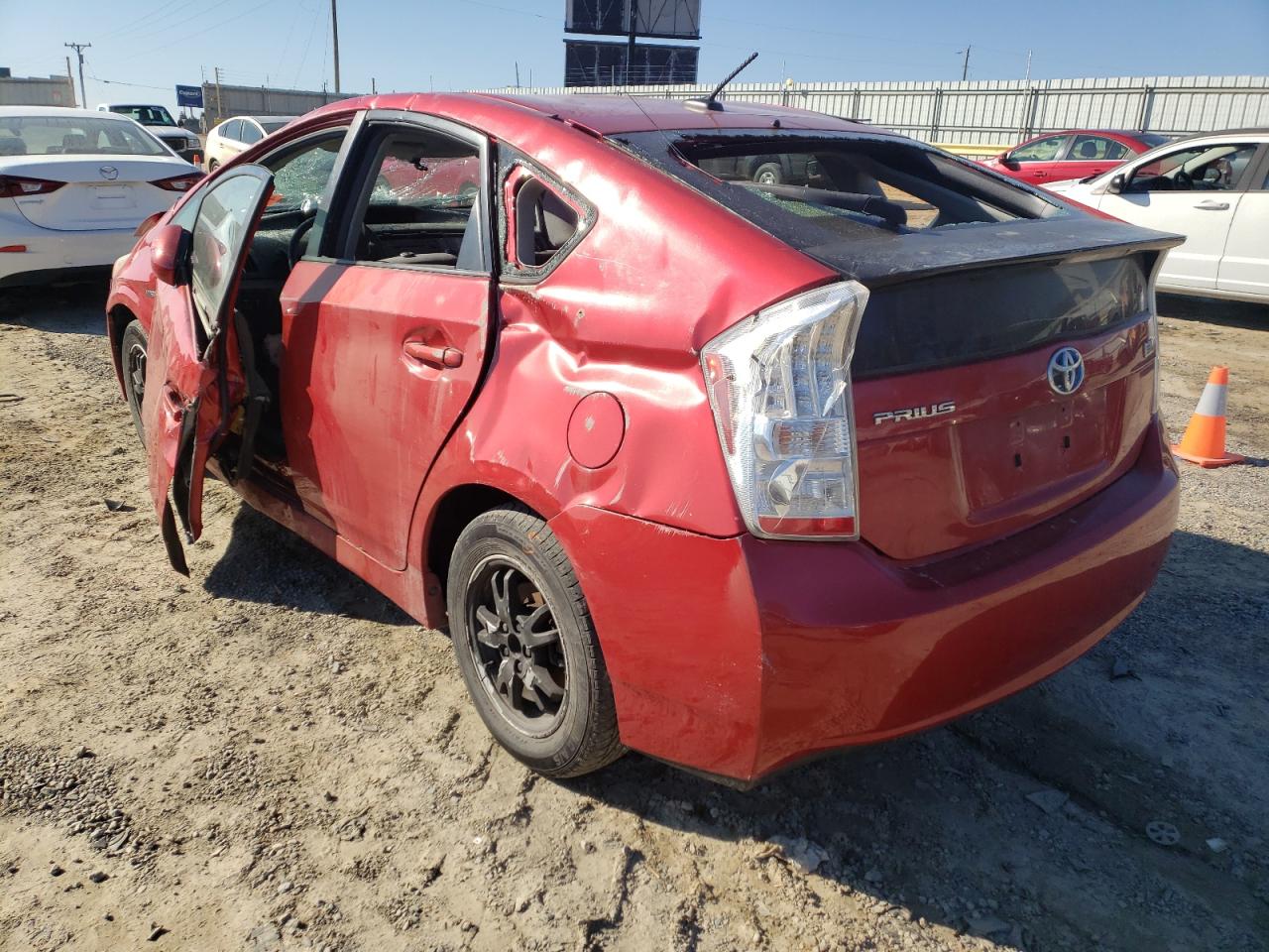 Photo 3 from auction – 2011 TOYOTA PRIUS with VIN JTDKN3DU4B0321101