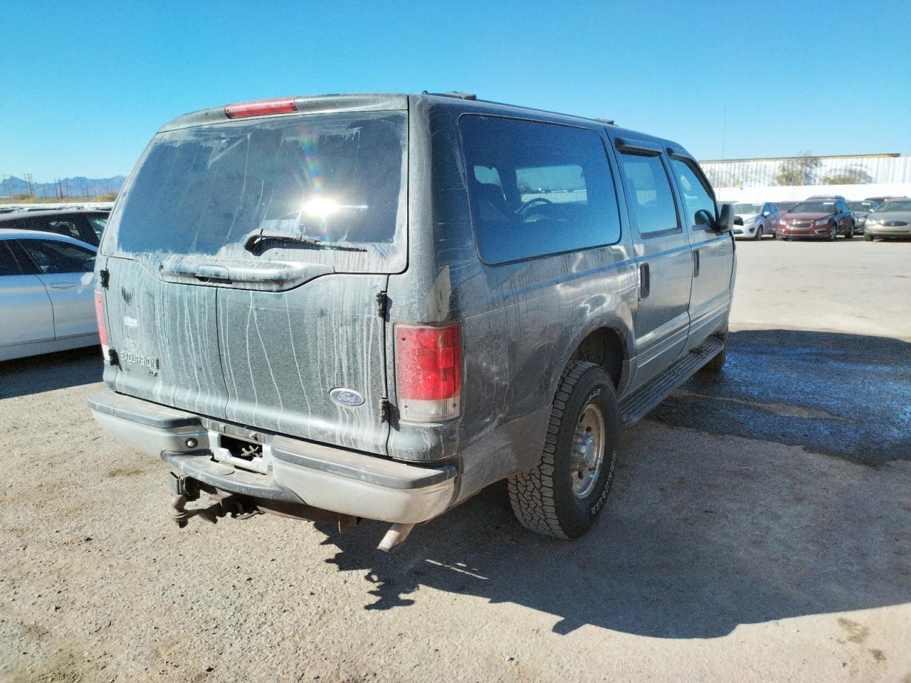 Photo 4 from auction – 2004 FORD EXCURSION with VIN 1FMNU41L14EB14278