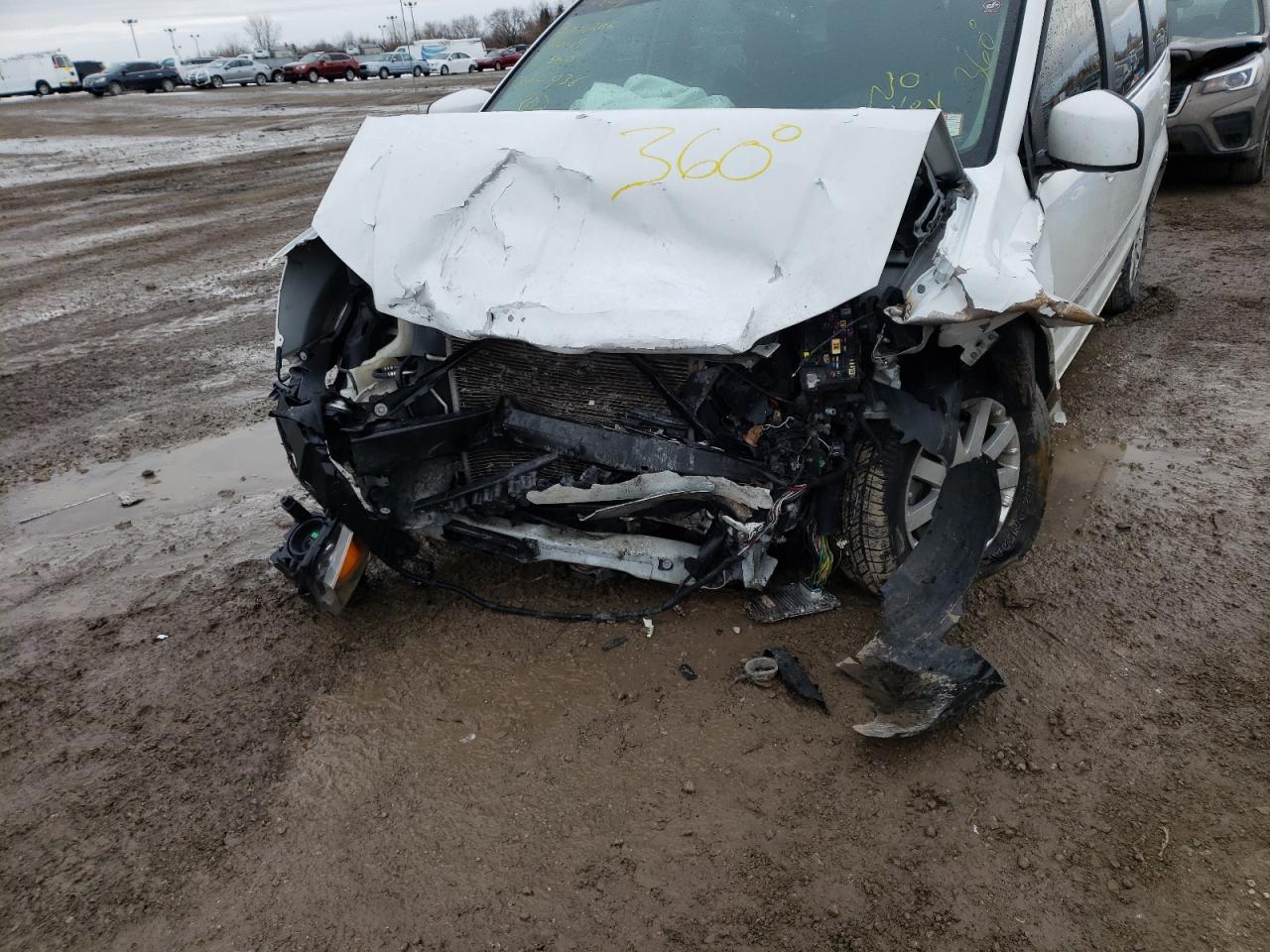 Photo 9 from auction – 2014 CHRYSLER TOWN & COU with VIN 2C4RC1BG4ER324936