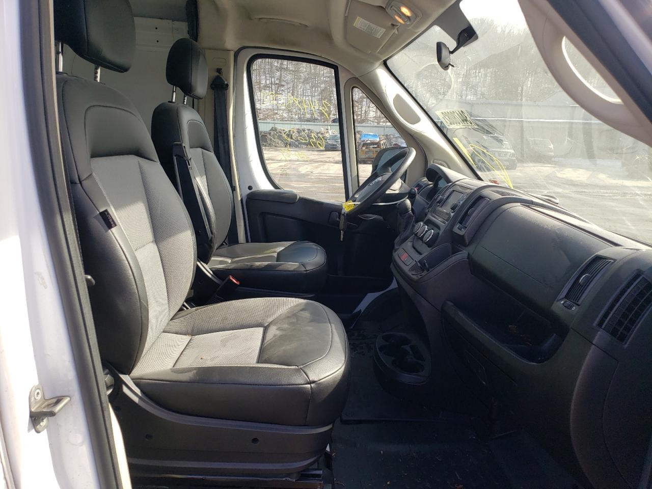 Photo 5 from auction – 2020 RAM PROMASTER with VIN 3C6TRVBG0LE104484