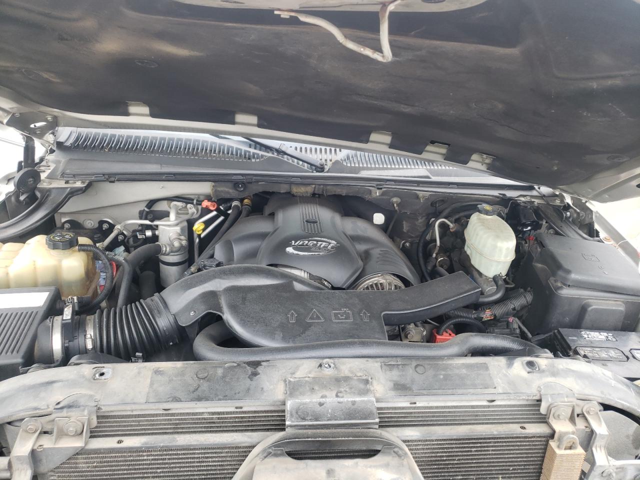 Photo 7 from auction – 2005 GMC YUKON DENA with VIN 1GKEK63U75J168967