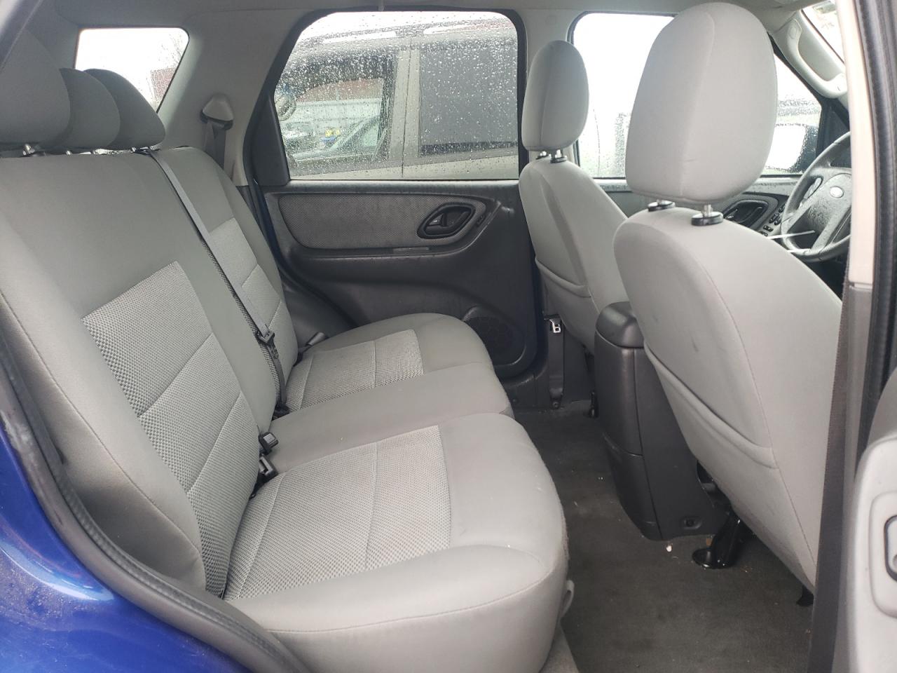 Photo 6 from auction – 2005 FORD ESCAPE HEV with VIN 1FMYU96H05KC30802