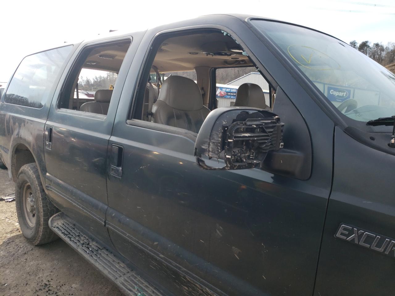 Photo 9 from auction – 2000 FORD EXCURSION with VIN 1FMNU41S6YEB86753