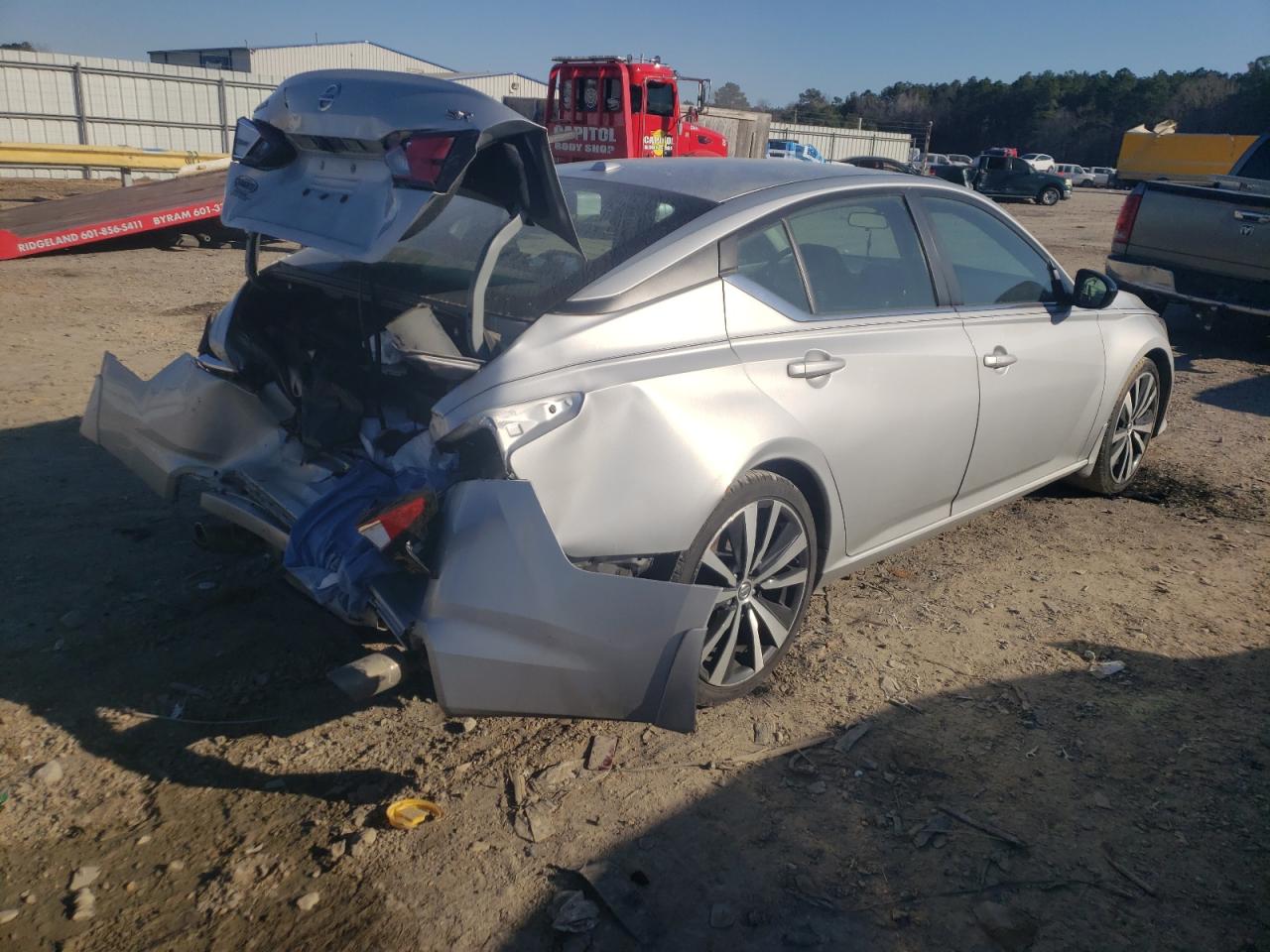 Photo 4 from auction – 2020 NISSAN ALTIMA SR with VIN 1N4BL4CV4LN312253