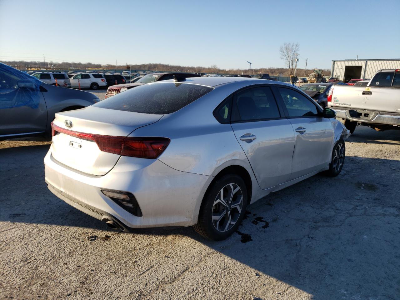 Photo 4 from auction – 2019 KIA FORTE FE with VIN 3KPF24AD9KE133430