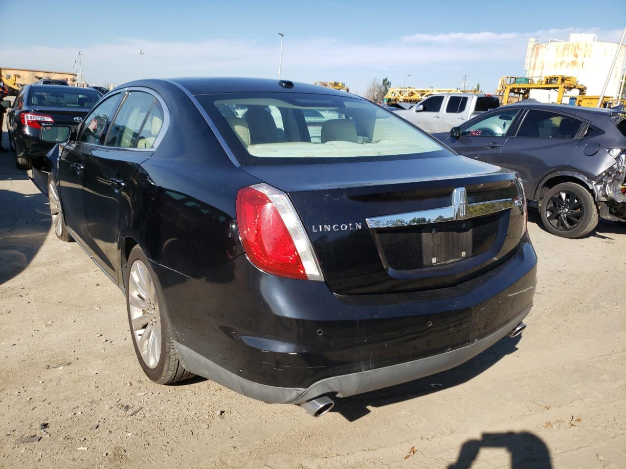 Photo 3 from auction – 2012 LINCOLN MKS with VIN 1LNHL9DR1CG800434