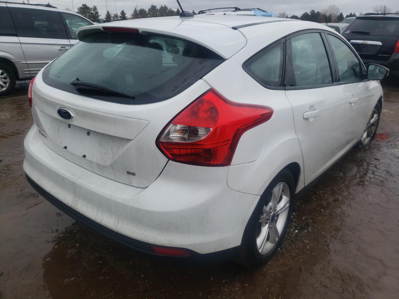 Photo 4 from auction – 2013 FORD FOCUS SE with VIN 1FADP3K28DL303437