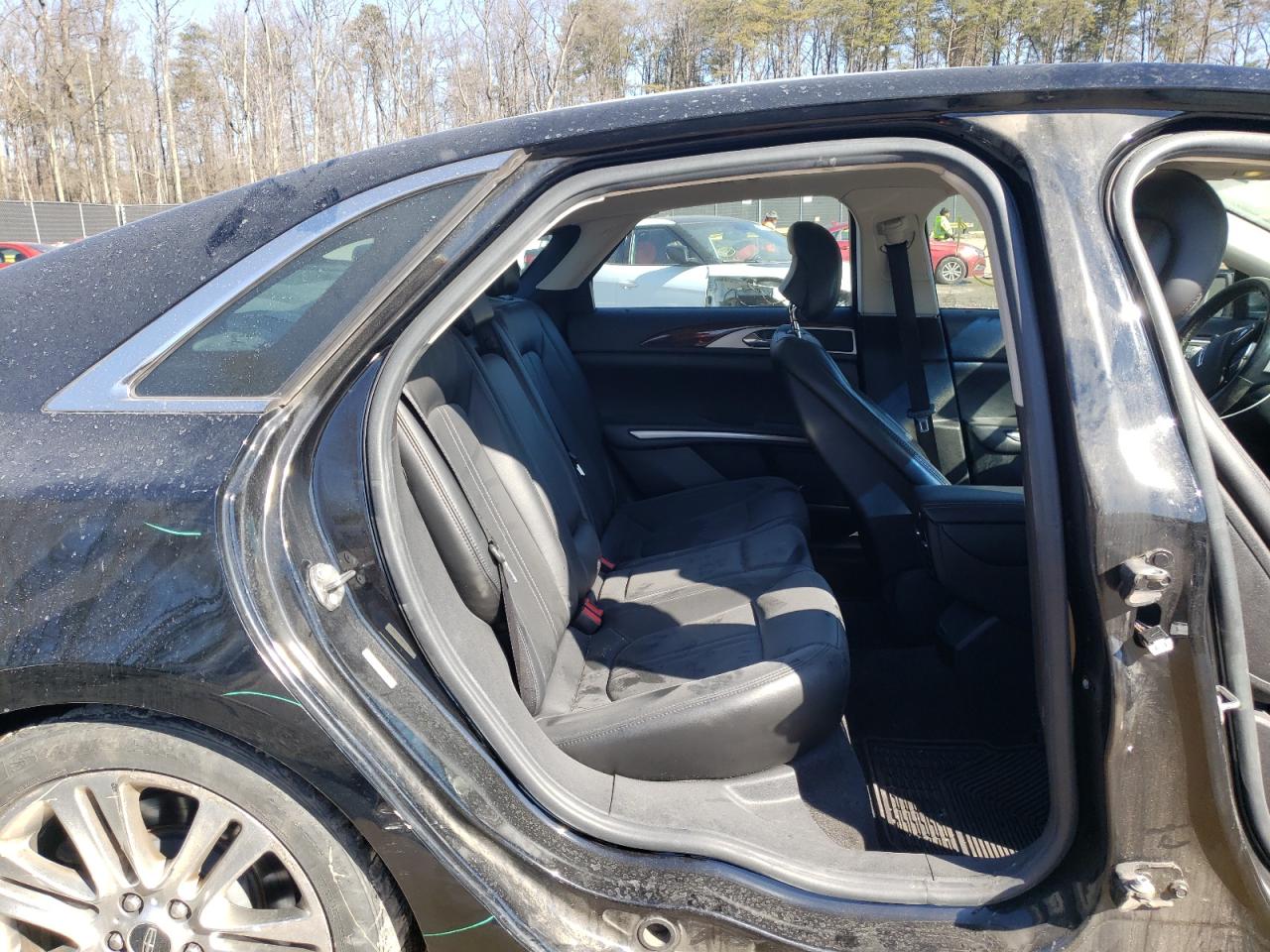 Photo 6 from auction – 2016 LINCOLN MKZ with VIN 3LN6L2J91GR604897