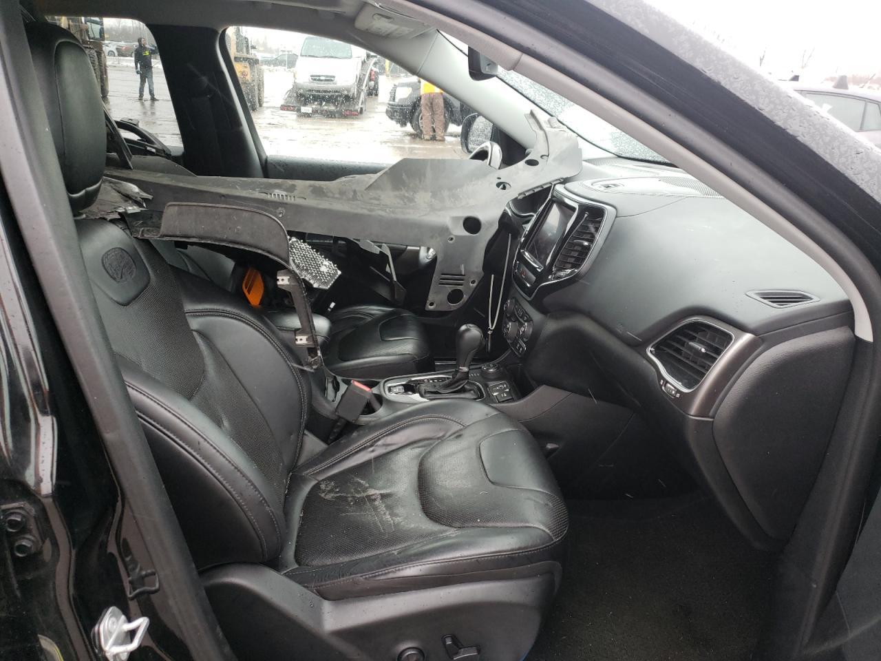 Photo 5 from auction – 2019 JEEP CHEROKEE O with VIN 1C4PJMJX3KD363371