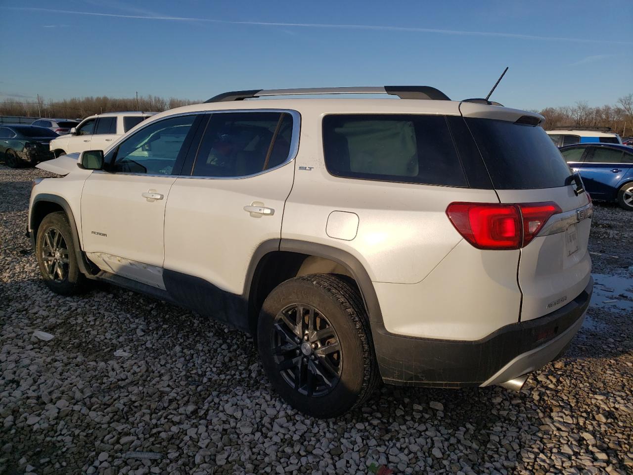 Zdjęcie 3 z aukcji – 2018 GMC ACADIA SLT z VIN 1GKKNULS0JZ198059