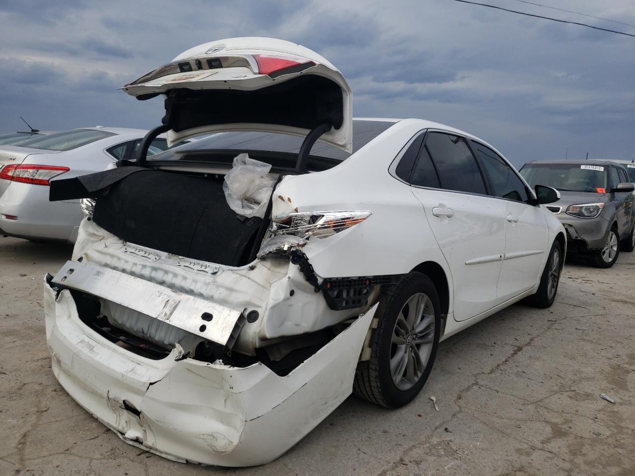 Photo 4 from auction – 2017 TOYOTA CAMRY LE with VIN 4T1BF1FK8HU707546