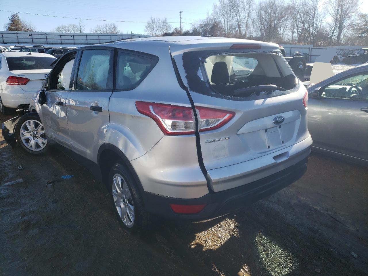 Photo 3 from auction – 2013 FORD ESCAPE S with VIN 1FMCU0F77DUC21109