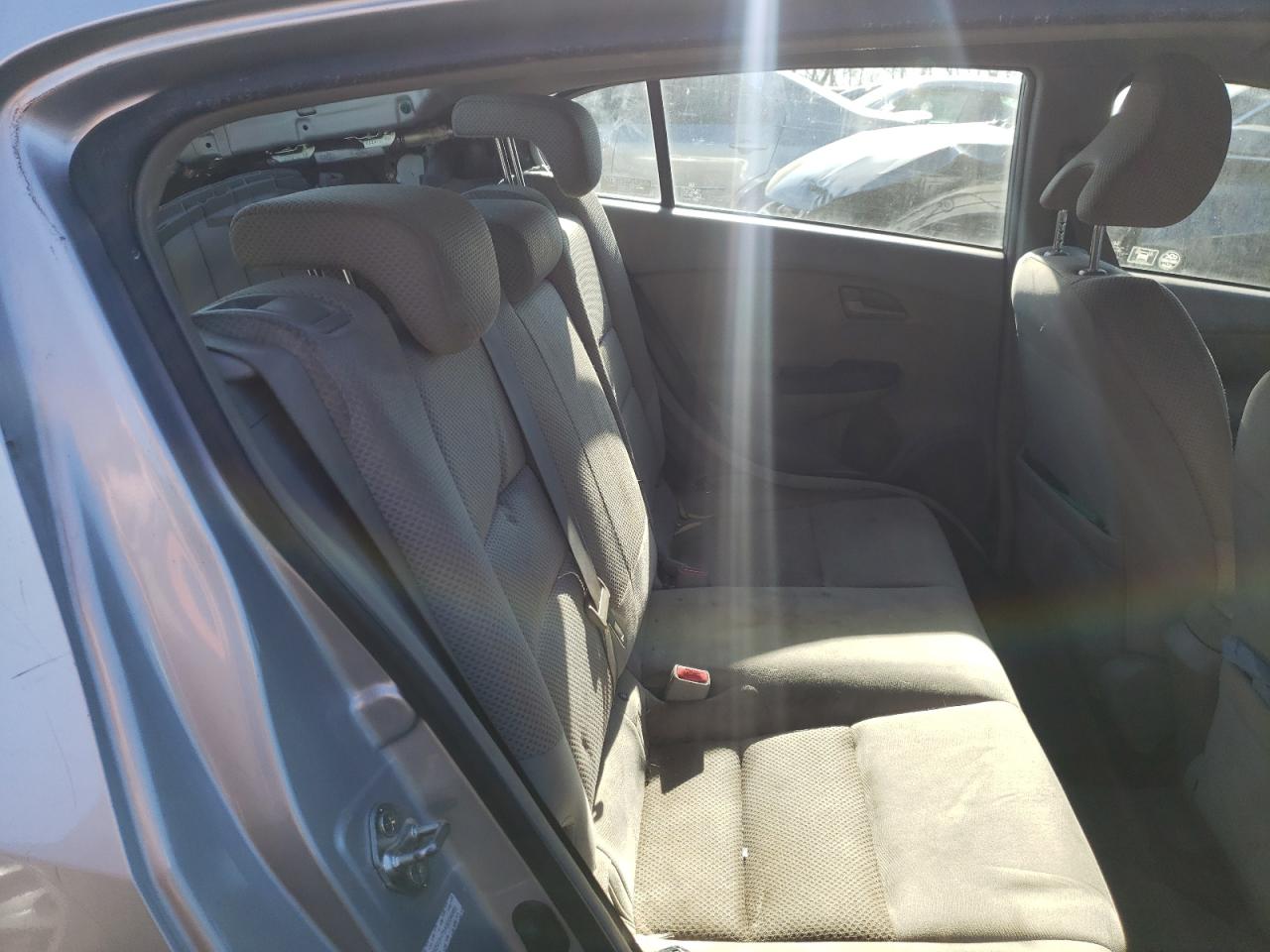 Photo 6 from auction – 2010 HONDA INSIGHT EX with VIN JHMZE2H75AS034865