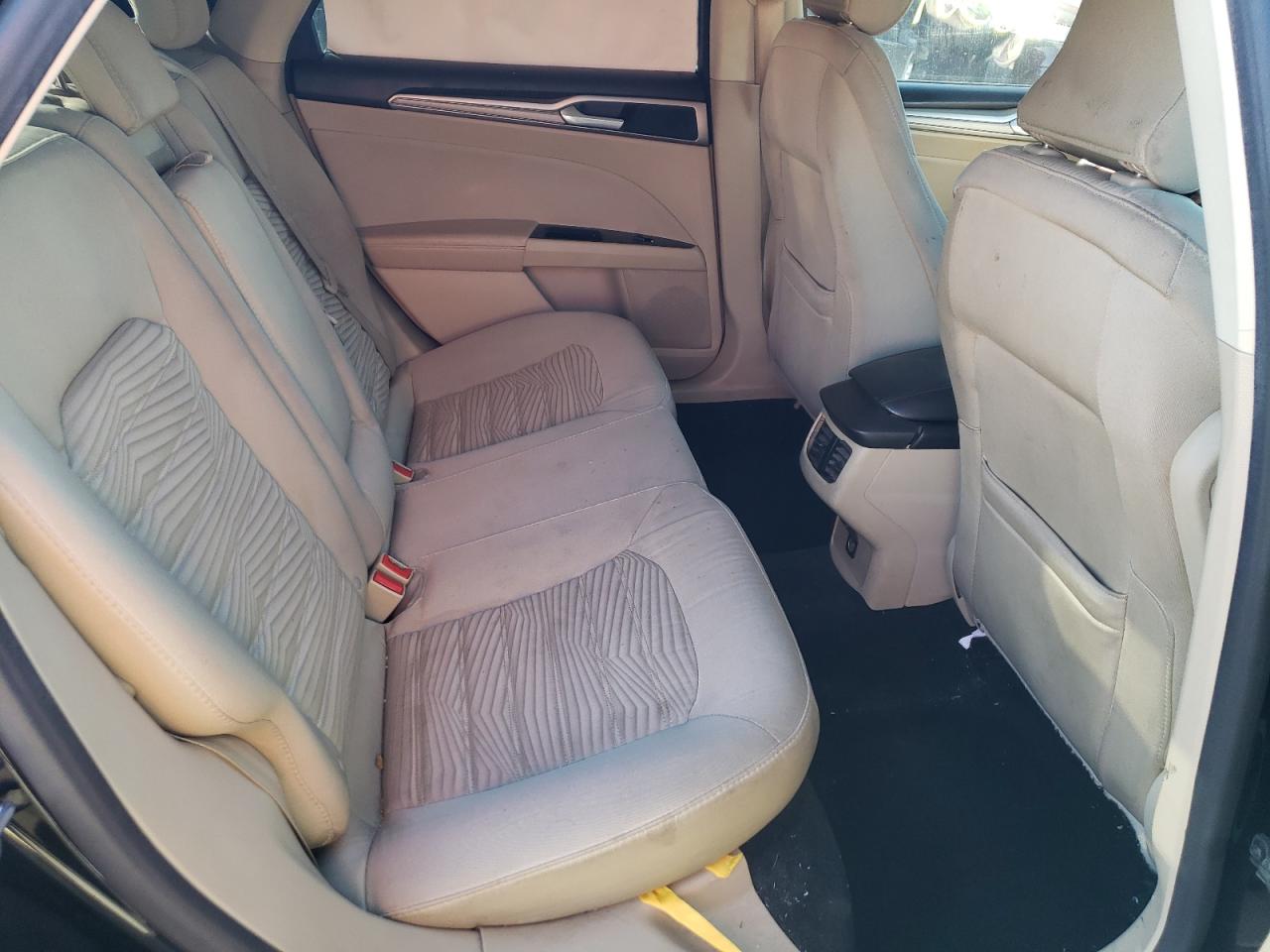 Photo 6 from auction – 2016 FORD FUSION SE with VIN 3FA6P0H78GR218968