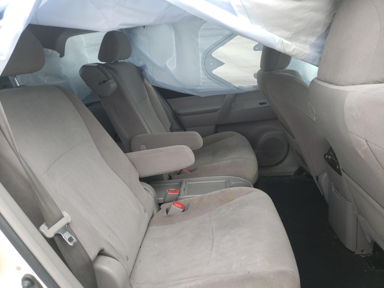 Photo 6 from auction – 2013 TOYOTA HIGHLANDER with VIN 5TDBK3EH6DS210737