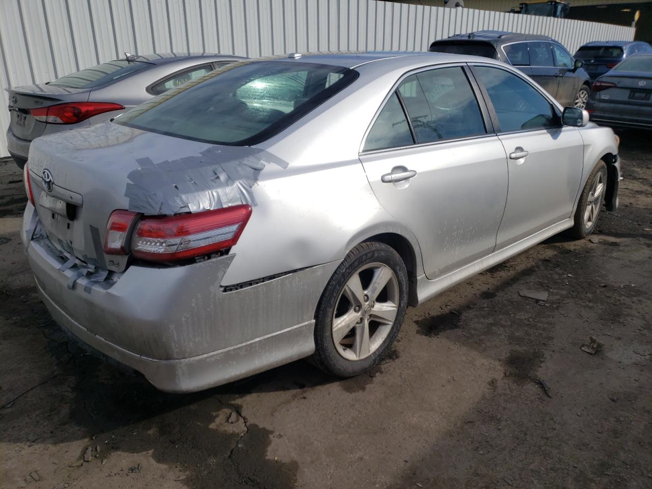 Photo 4 from auction – 2011 TOYOTA CAMRY BASE with VIN 4T1BF3EK9BU690731