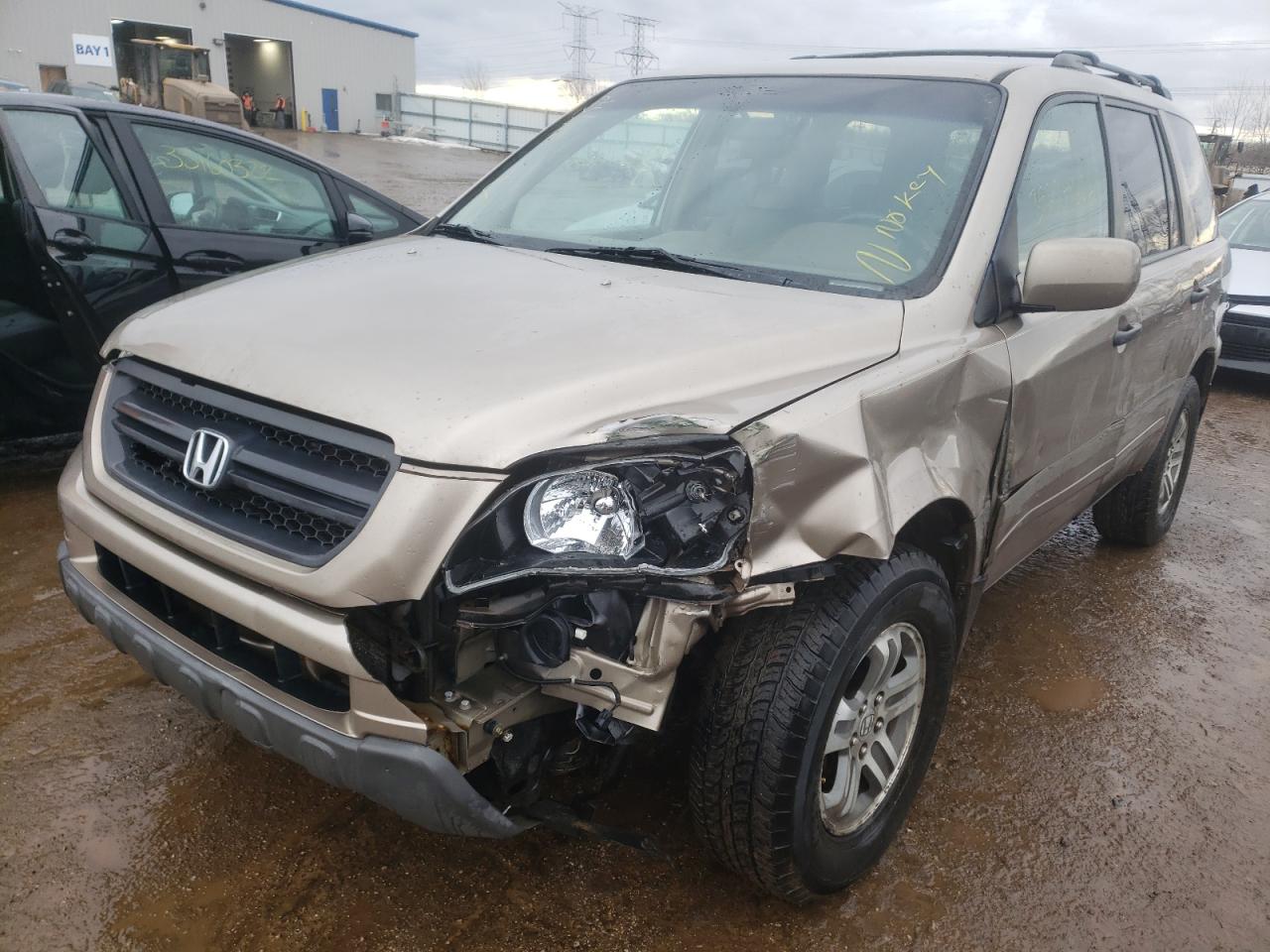 Photo 2 from auction – 2004 HONDA PILOT EXL with VIN 2HKYF18674H610924