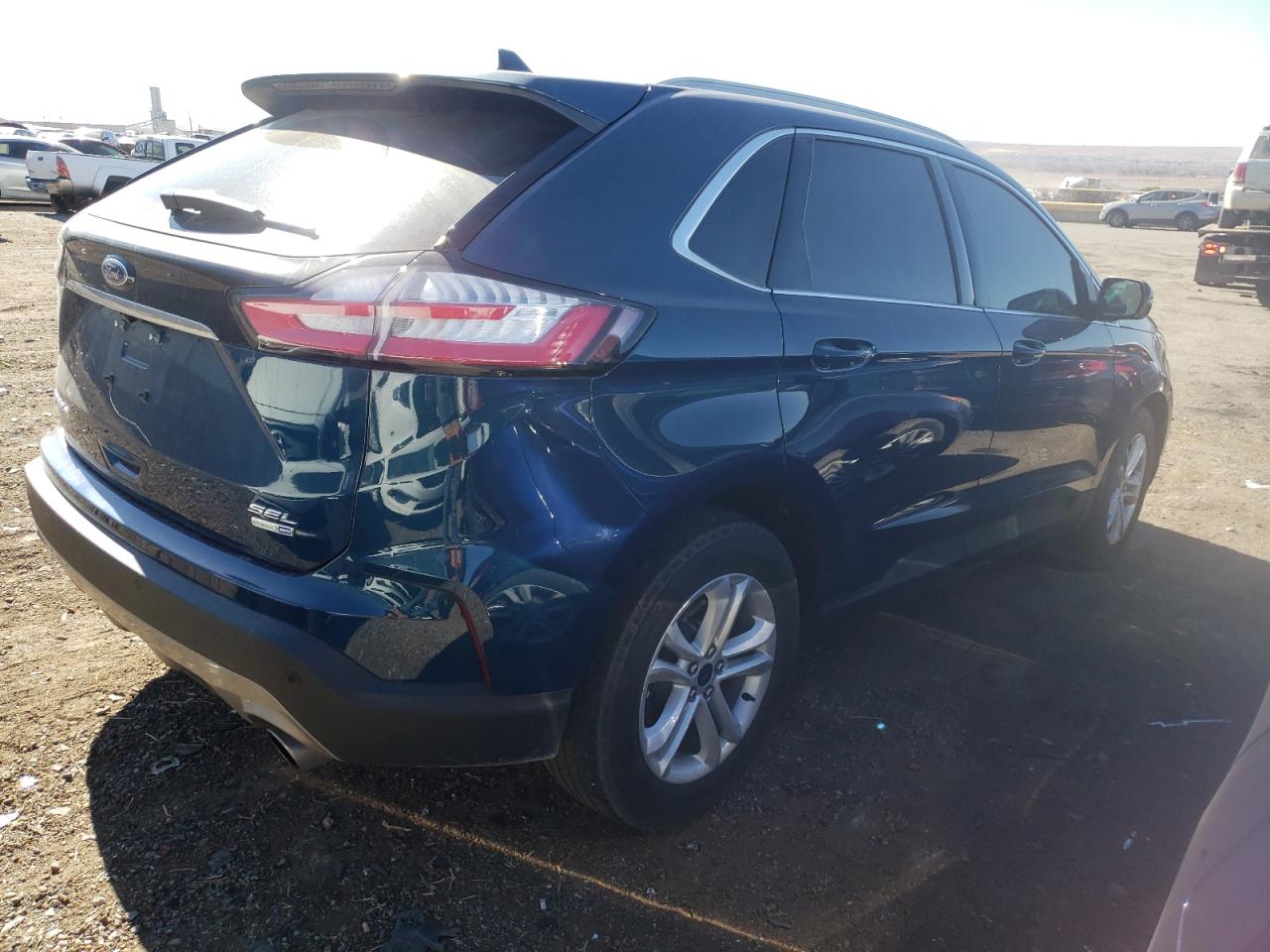Photo 4 from auction – 2020 FORD EDGE SEL with VIN 2FMPK4J93LBB56075