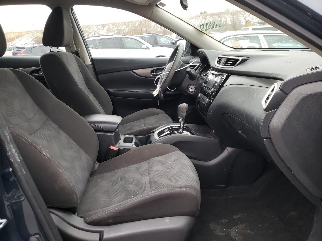 Photo 5 from auction – 2016 NISSAN ROGUE S with VIN KNMAT2MVXGP613807