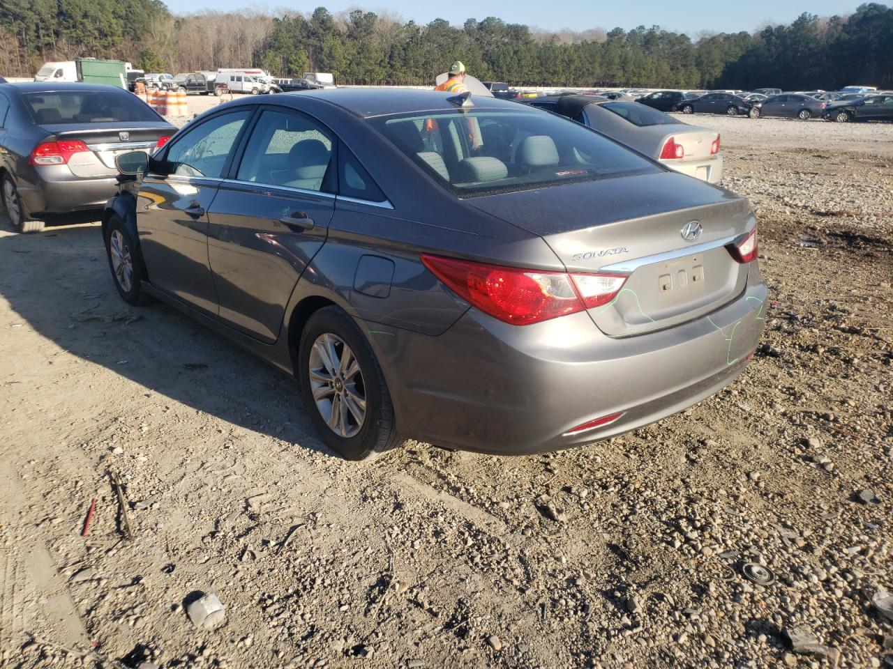 Photo 3 from auction – 2012 HYUNDAI SONATA GLS with VIN 5NPEB4AC0CH428870