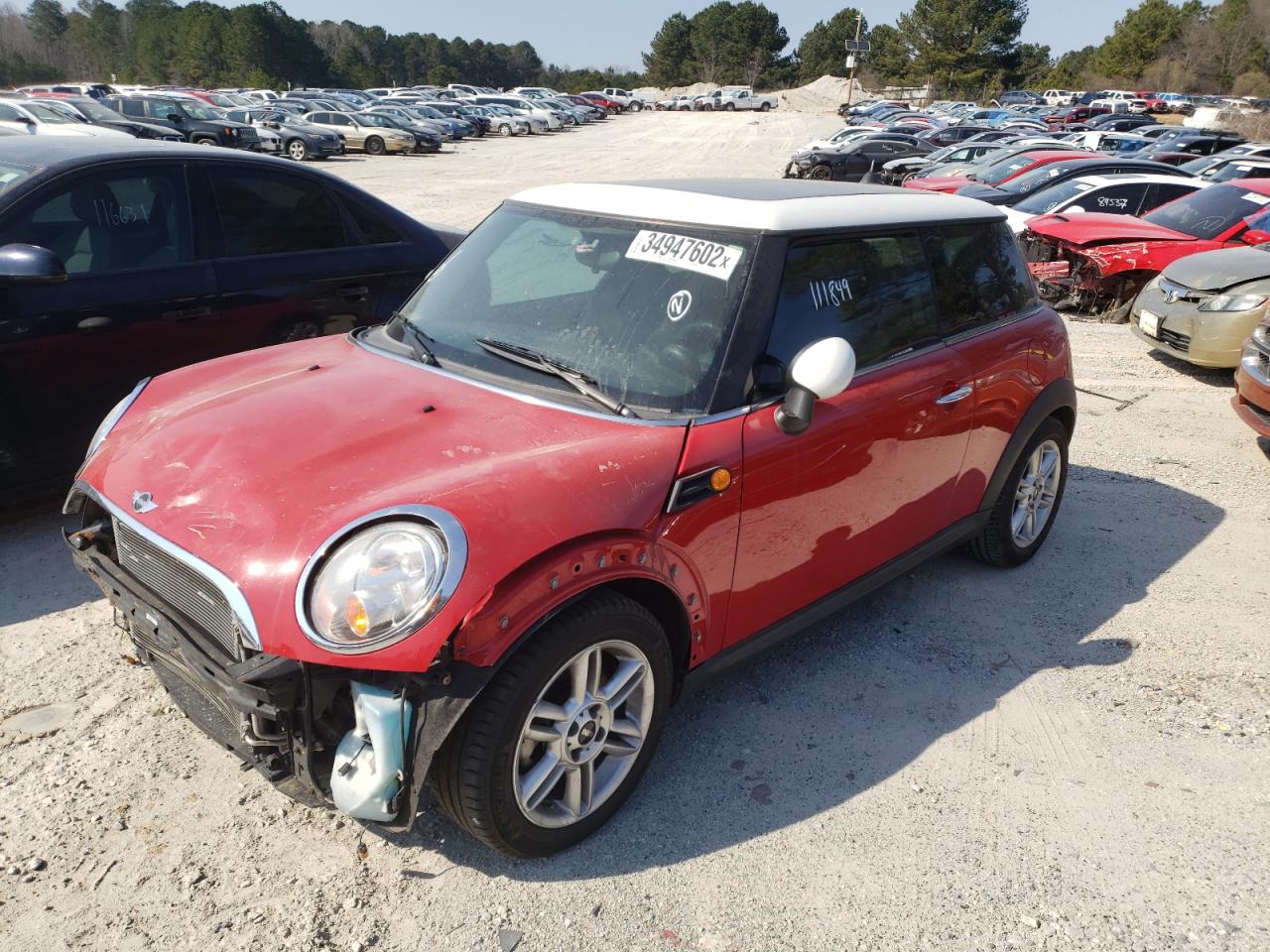 Photo 2 from auction – 2011 MINI COOPER with VIN WMWSU3C58BT098439