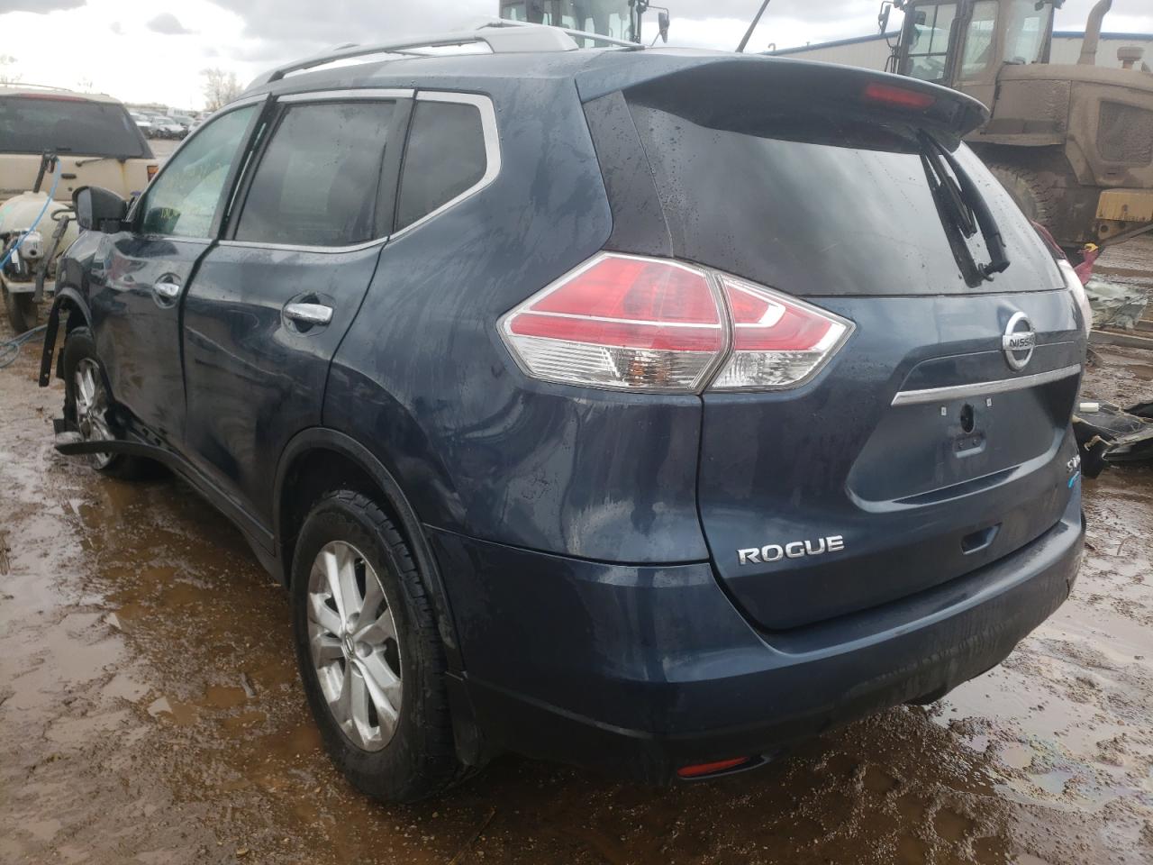 Photo 3 from auction – 2014 NISSAN ROGUE S with VIN 5N1AT2MK4EC828055