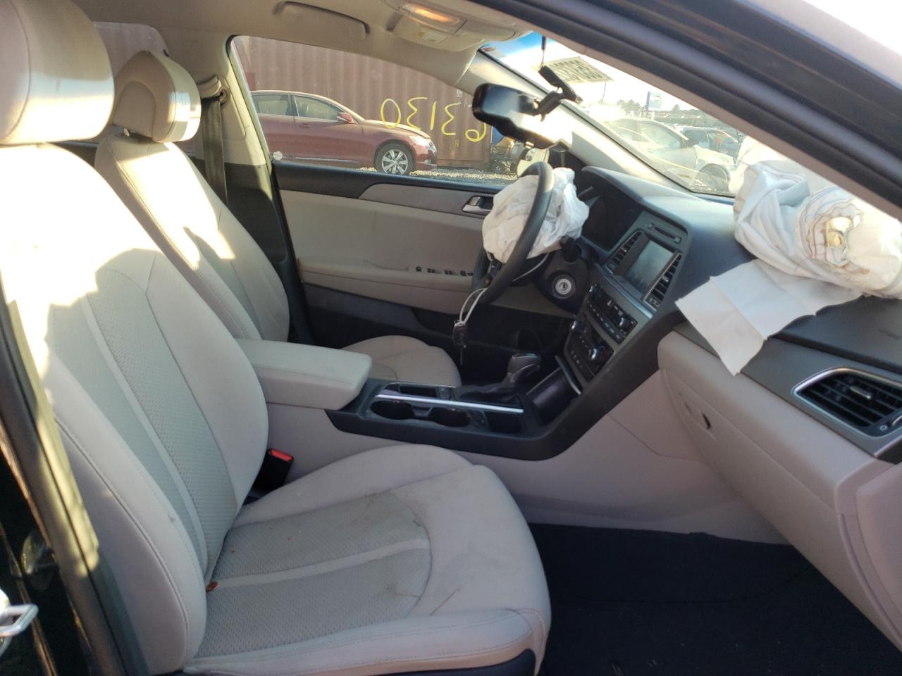 Photo 5 from auction – 2016 HYUNDAI SONATA SE with VIN 5NPE24AF7GH382065