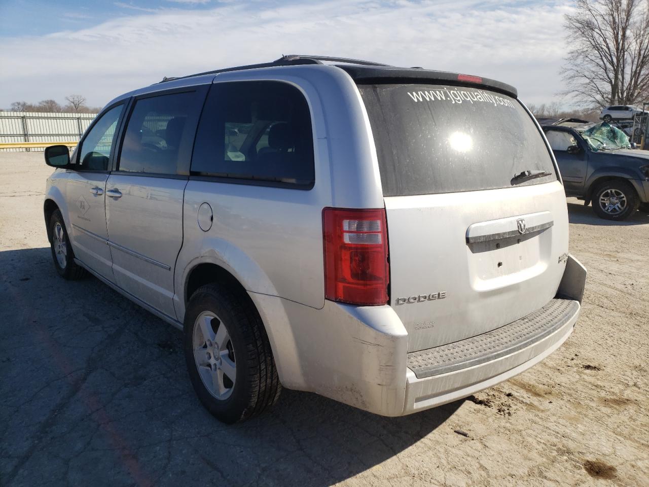 Photo 3 from auction – 2010 DODGE GRAND CARA with VIN 2D4RN5D12AR283858