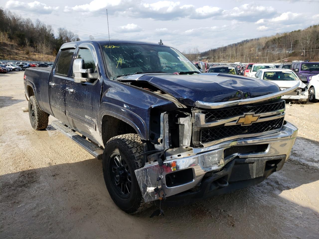 CHEVROLET SILVERADO 2011 with VIN 1GC4K1C84BF158487 - Photo from auction