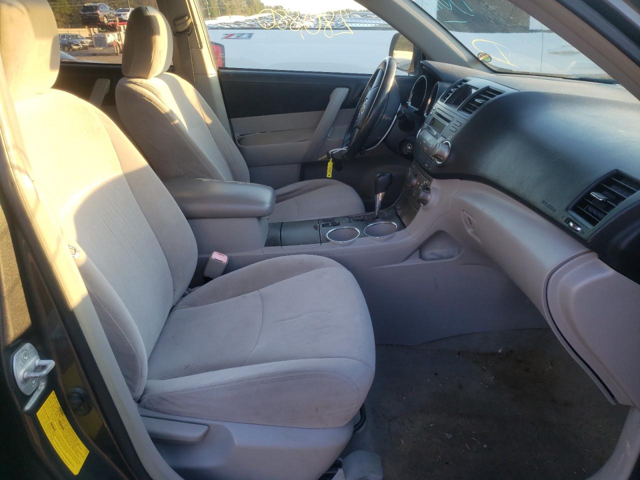 Photo 5 from auction – 2008 TOYOTA HIGHLANDER with VIN JTEDS41A982025453