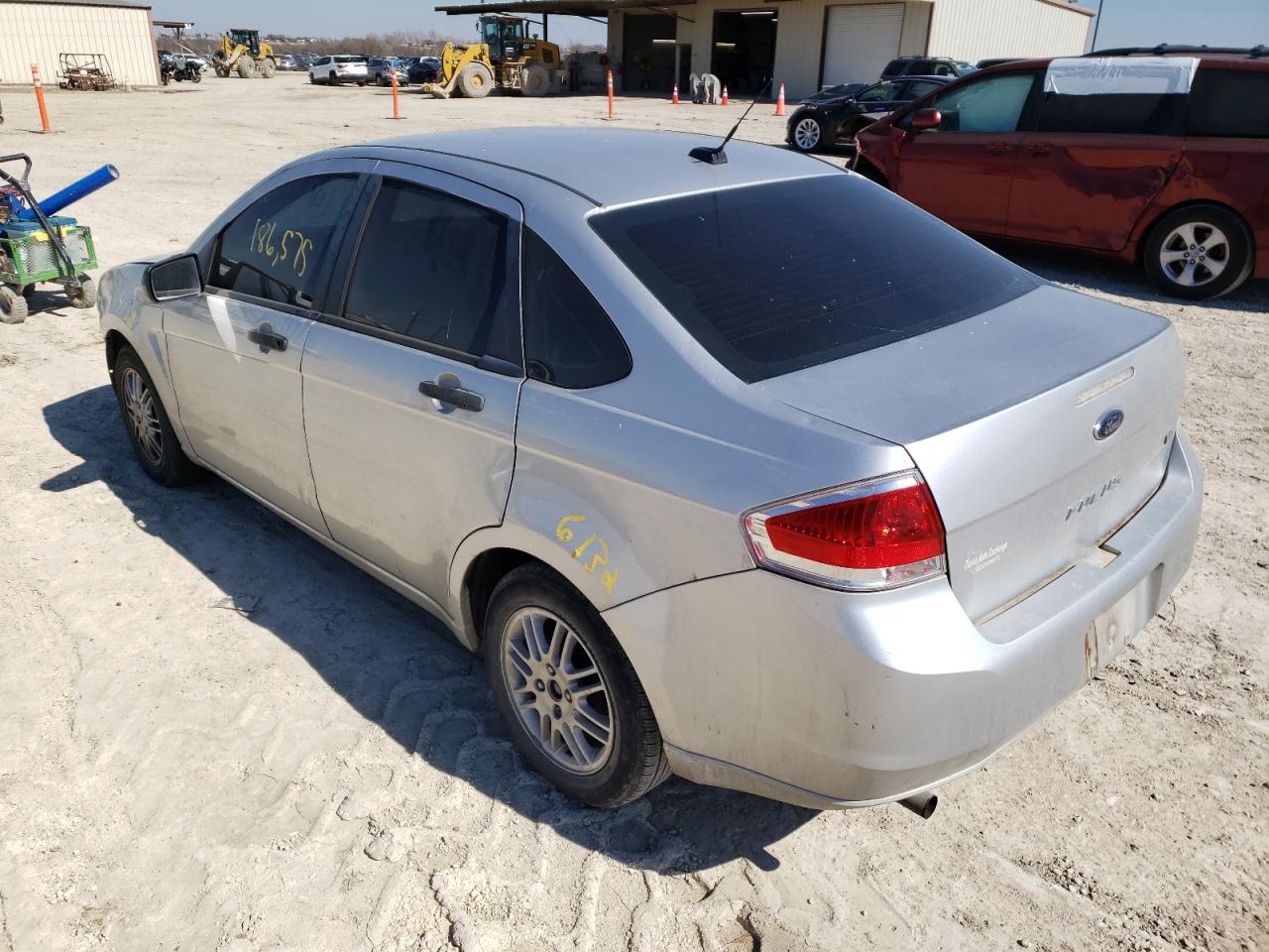 Photo 3 from auction – 2010 FORD FOCUS SE with VIN 1FAHP3FN0AW272135